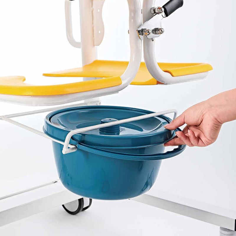 MN-YWJ001 Hospital or housing manual patient transfer chair with commode wheelchair for disabled or elder patient